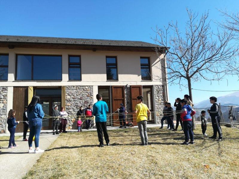 Famílies del Centre a la casa de colònies El Caliu