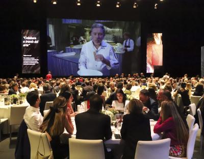 A punt per sopar a la Gran nit solidària al Liceu